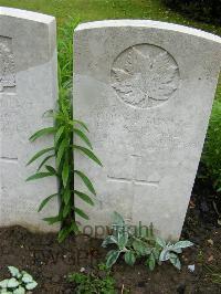 Etaples Military Cemetery - Randall, E R